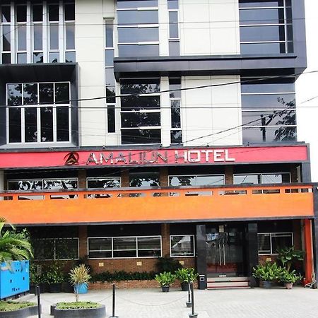Amaliun Hotel Медан Экстерьер фото