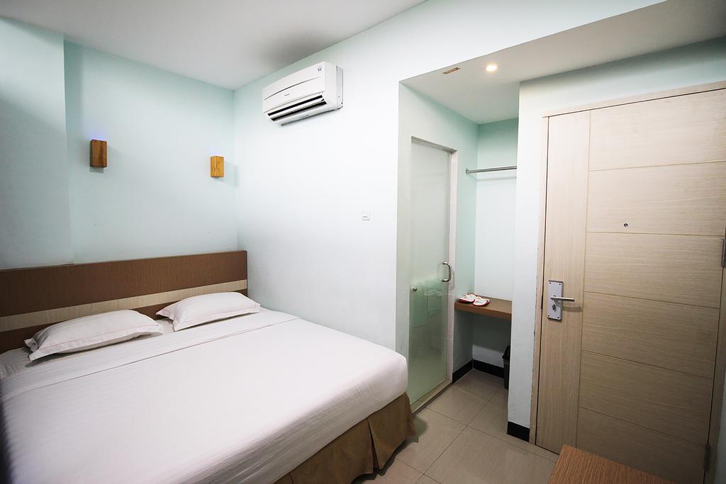 Amaliun Hotel Медан Экстерьер фото